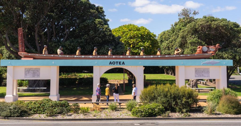 Left behind or left out? A case study of economic subjectivities in&nbsp;Pātea